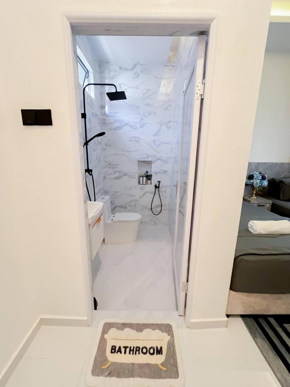 Auranad Tinyhouse Bandar Tanah Merah Wifi Netflix Exterior photo